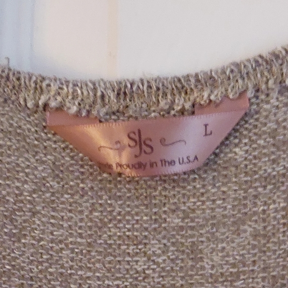 SJS Tan sweater with Paris logo short sleeve scrunch sides size large - Picture 4 of 4